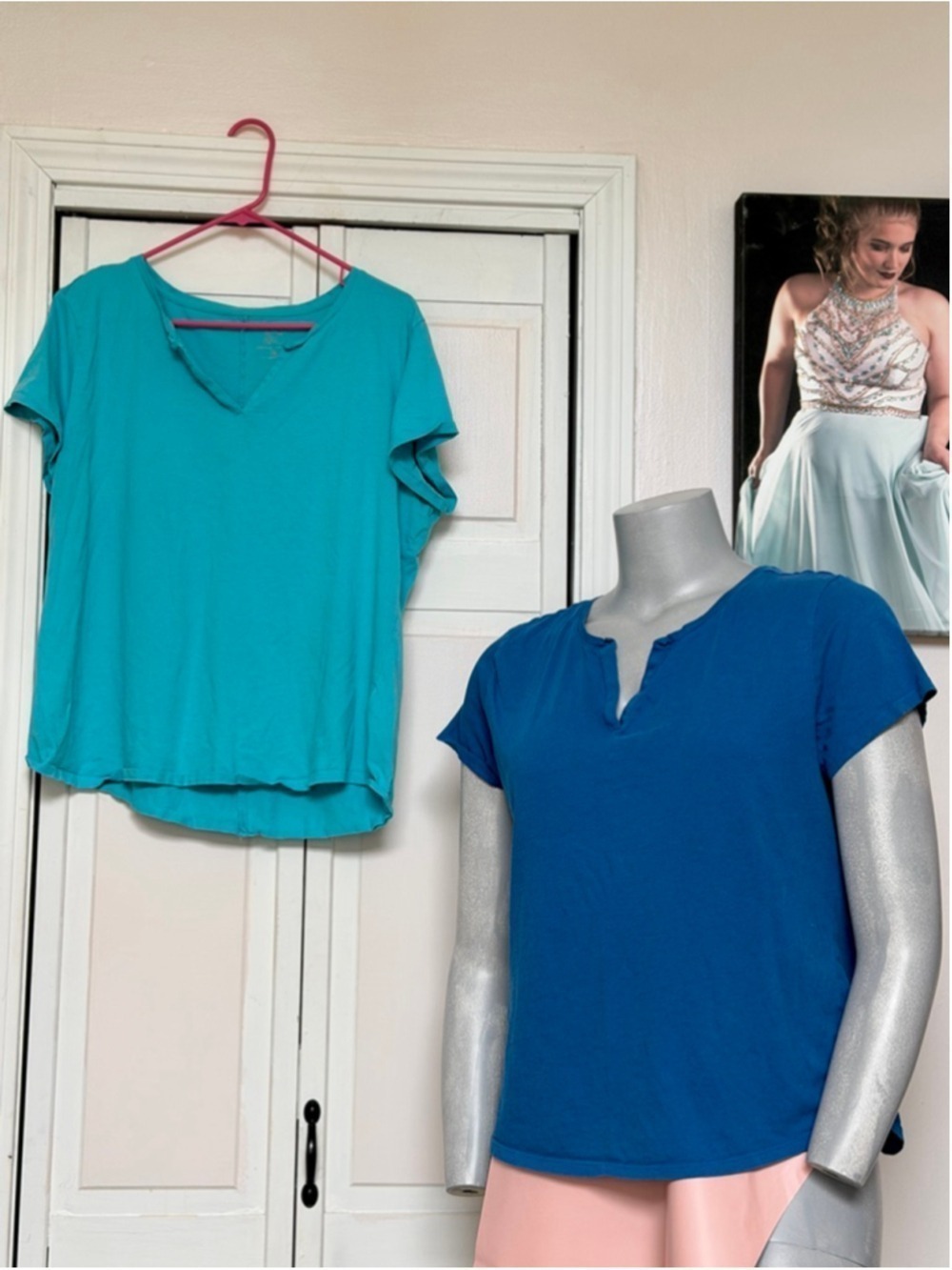 Bundle of 2 New York & Co Mandarin collar neck tees XL Royal Blue Turquoise